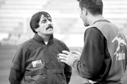 Cayuela con Ranko Popovic en Segunda División.