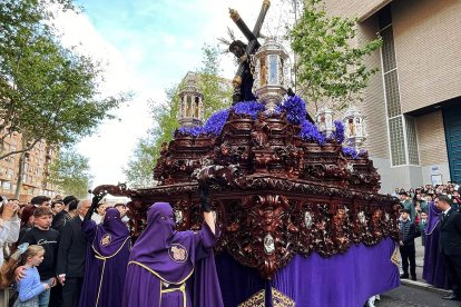 Nuestro Padre Jesús en su Tercera Caída.