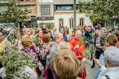 La procesión en el núcleo de Roquetas de Mar.