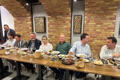 José Montes Beltran Asesores, Pedro Olivencia HO, Ricardo Cespedes La Voz, Jesús Nieto Estrella Levante y Lucia Estrella Indall, Miguel Divina Pastora