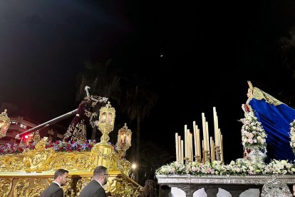 Encuentro entre Nuestro Padre Jesús Nazareno y María Santísima de la Amargura, en la Plaza Circular.