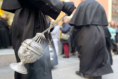 Detalle de inciensario.