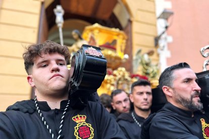 Salida del Santísimo Cristo Yacente.