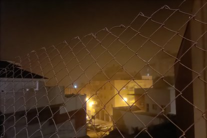 Hacia el sur se va abriendo la niebla.