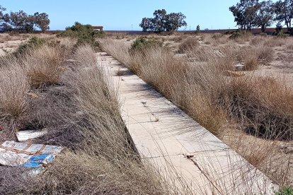 El muro que dividía ambos terrenos de juego sigue ahí.