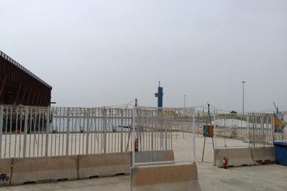 Mascletá en el Parque de las Almadrabillas de Almería.