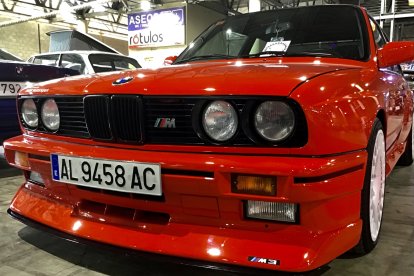 E30 M3 - BMW.