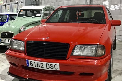 Mercedes C 200K.