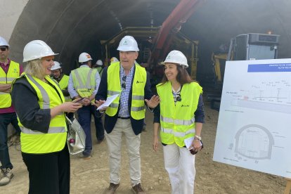 Áurea Vílchez, de Adif AV, ha explicado el avance de las obras.