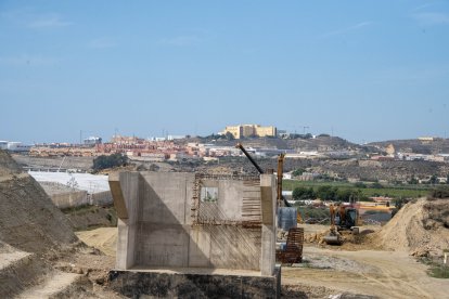 Las obras fueron adjudicadas por Adif a una empresa del grupo FCC.