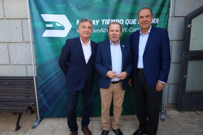 Desde la izquierda, Rafael Úbeda, Jerónimo Parra y José Manuel Fernández.