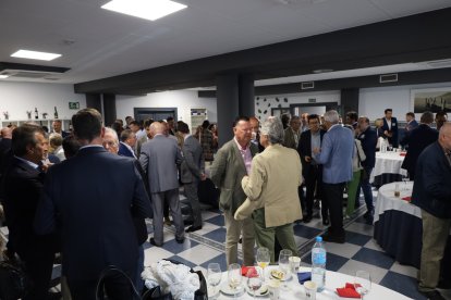 Acto en la sede de Vicasol, con desayuno saludable antes de su inicio.
