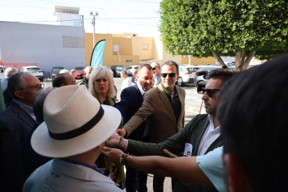 Atención a los medios de comunicación.