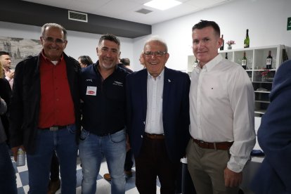 Segundo desde la derecha, Antonio Bonilla, alcalde de Vícar.