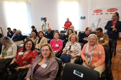 Asistentes al acto en la sede de Vicasol.