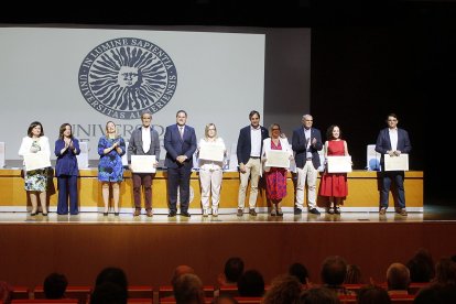 Ana García, Ángel Joaquín García, Francisca García, María Magdalena García, Consuelo Garrido y José María Garrido.