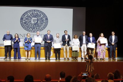 Nicolás López, Arturo López, Antonio López, Carmen López, Antonio Luis López-Ronco y María Nieves Lubary.