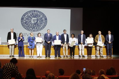 José Manuel Martínez, María Dolores Martínez, Antonio Martínez, Purificación Martínez, Ana María Martínez y Francisco Martínez.