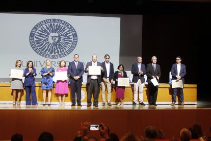 Isabel María Mullor, Hilda Marcela Munguía, Antonio Muñoz, Dolores Muñoz, Antonio Muñoz y Adela Naranjo Díaz.