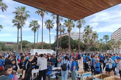 Ambiente en la III Runner Fashion Carrera Azul por el autismo.
