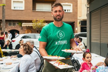 Ambiente durante las fiestas de San Marcos en la terraza de La Bodega del Jamón.