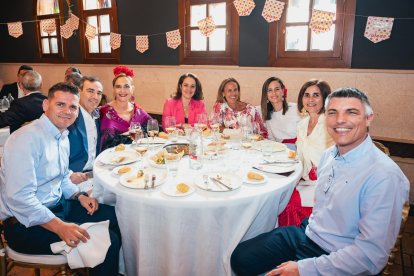 Sekai Nature disfrutando de las fiestas de San Marcos 2024 en Restaurante La Costa.