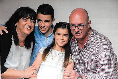 La familia al completo, solo faltan los pajarillos.