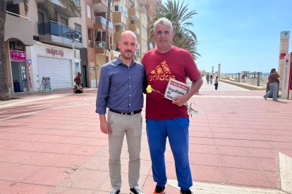 Fran Luque y el mítico futbolista Polo.