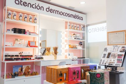 Espacio destinado a la atención dermocosmética.