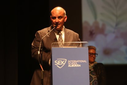 Gala del SEK Alborán a favor de la Asociación ARGAR.
