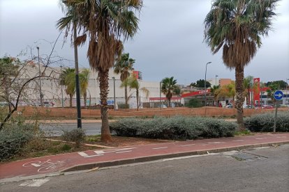 Se hicieron unas naves para los camiones en Las Lomas.