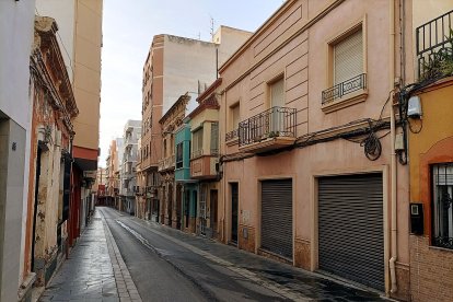 Hoy las modistillas de doña Paca son abuelas.