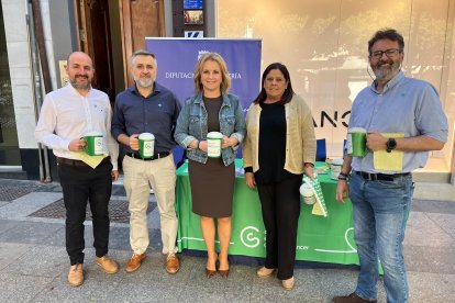 Francisco Álvarez, Vicente Fabio, María Luisa Cruz, Soledad Martínez y Pedro Pablo Ruiz de la Diputación de Almería.