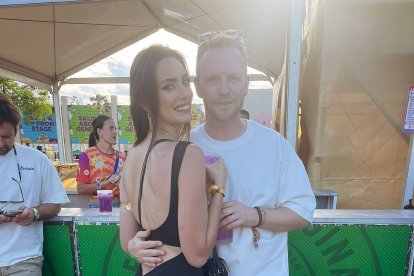 Andrea y Silver disfrutando juntos del Solazo Fest.