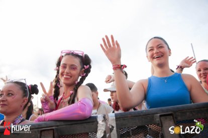 Disfrutando el viernes en Solazo Fest.