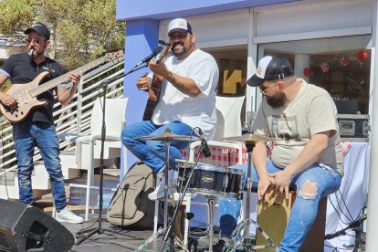 Grupo musical que amenizó la fiesta.