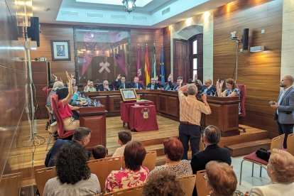 El nuevo cronista fue nombrado de forma unánime.