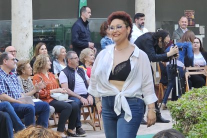 Un momento del desfile de moda.
