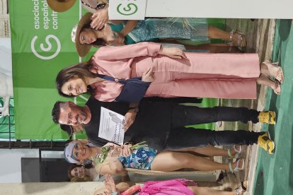 Entrega de reconocimientos por participar en el evento.