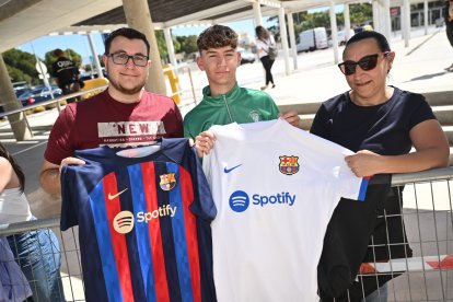 El blanco y el azulgrana se dan la mano.