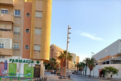 El tramo entre la rotonda y la Bola Azul está bien protegido.