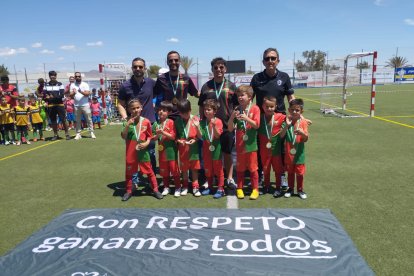 El Pavía con sus medallas.