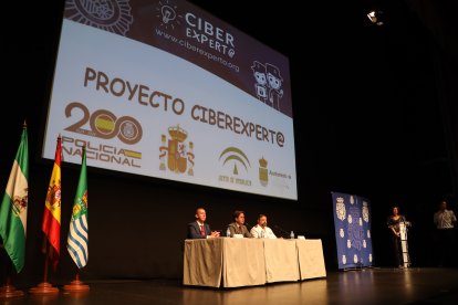 Acto de entrega del carnet de 'Ciberexpert@' en El Ejido.