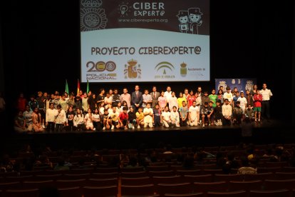 Acto de entrega del carnet de 'Ciberexpert@' en El Ejido.