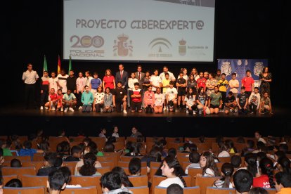 Acto de entrega del carnet de 'Ciberexpert@' en El Ejido.
