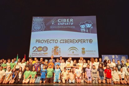 Acto de entrega del carnet de \'Ciberexpert@\' en El Ejido.