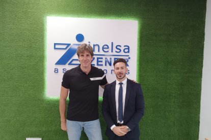 Cayo Muñoz, Director General, con José María Ramos, delegado de Almería.