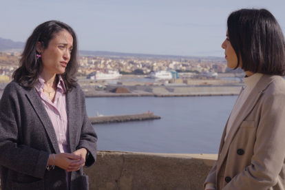 Julia Hernández y Leonor Martín durante la grabación