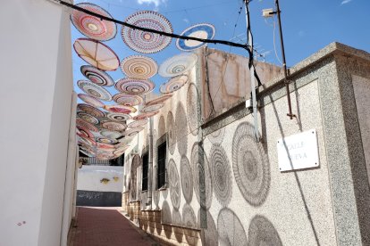 Calles con diferentes tipos de decoración.