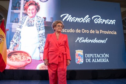 Homenaje en Diputación a Manola Baraza.